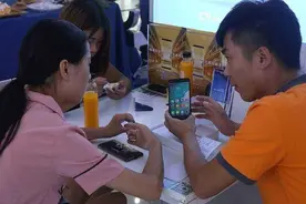 手机网上买和实体店购买，差距有多大？图片