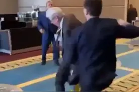 让人大跌眼镜的一幕发生了图片