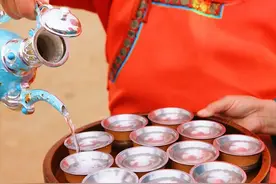 内蒙古人请客爱喝啥酒？老酒友不喝茅台，却独爱5个“老牌酒”图片