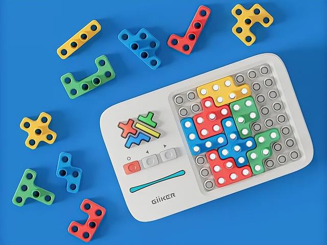 计客又一爆品，超过瘾新桌游——超级积木！承包孩子一整个暑假