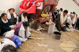 家有丧事，“百日内不理发”，真有这样的要求和讲究吗？图片