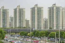 亚洲第一大社区，8平方公里挤30万人，周边地铁站高峰时堪比春运图片