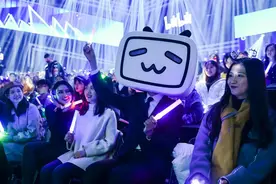 B站UP主停更潮背后：中国男人的钱，真不好赚图片