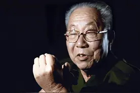 神枪手张桃芳功成名就之后，上级为什么不再让他执行狙击任务？图片