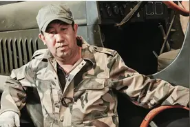 威利斯重工李亚生：工艺精湛 尊重历史复刻经典的“军迷造梦人”图片