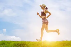 减肥，我不仅从形象上焕然一新，更重要的是从此获得了自信和勇气图片