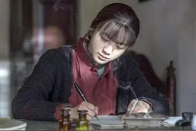 萧红：我就像他划过的一根火柴，转眼就化为灰烬图片