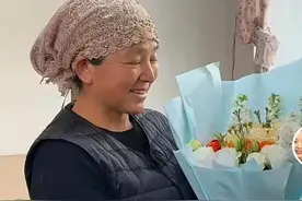 新疆优素福的妈妈为何被百万网友叫做互联网妈妈，真温柔还是人设图片