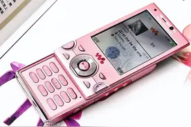 旧时光：你怀念滑盖手机的那种滑动的阻尼感吗？图片