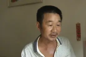 儿子结婚要办酒席，却被人砌墙堵门，邻居：你家门朝哪开没问我图片