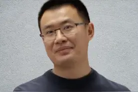 谷歌趁OpenAI内讧重组AI团队，挖来硅谷最高华人高管Bill Jia图片