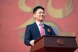 刘强东、马云陆续归位，是否嗅到了什么信号？图片