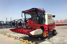 10公斤小麦收割机，雷沃谷神vs中联谷王，“神”和“王”的决斗图片