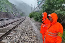 北京西站、北京丰台站今日部分列车停运图片