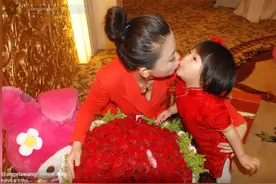 李湘严重偏心，母亲节只晒王诗龄，却忘了自己还有一个孩子图片