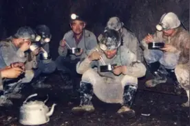 千米深井遇鼠灾，更可怕的灾难又接踵而至，无名英雄为救工友牺牲图片