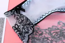 女人的世界少了这款蕾丝三角裤，无痕丝滑的触摸感，真的太舒服了图片