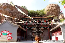 张家口宣化区：“独石成寺”柏林寺图片