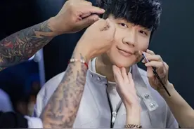 MIRROR当嘉宾落空后退追林俊杰ins惹议！现身认：网络和现实不同图片