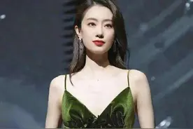 一阵不见判若两人，脸却还是那张脸！红气养人这门玄学，不得不信图片