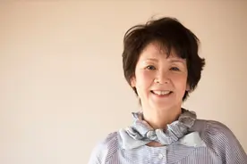 58岁阿姨找老伴：可以没房没彩礼，只要满足4要求，我还给6千零花图片