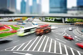 “正常”左转却被罚？你可能没掌握这个转弯技巧！图片