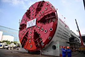 你知道隧道是怎么挖成的？你绝对没想到是用到这种庞然大物！图片