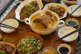 四川女子远嫁广东，晒出自家家宴，老妈留言：都是你自己做的吗图片