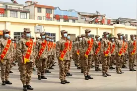 送兵入伍！麒麟区230名新兵踏上军旅征程图片