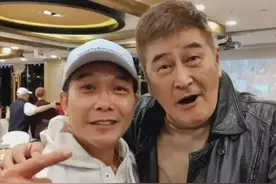 百位香港动作演员聚会：“包租公婆”聚首，钱小豪瘦成“小老头”图片