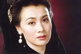 草根时代66：温柔端庄，女神般的顾老师如一束光，给了我无限力量图片