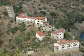 想当村长吗？人民币190万元或许就能买下西班牙整个村庄图片