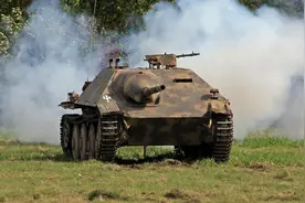 盘点二战东线德军所投入的武器装备，机械化程度很高图片