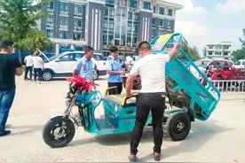 关于电动车、三轮车、老年代步车上牌条件、驾照、保险，一文搞懂图片