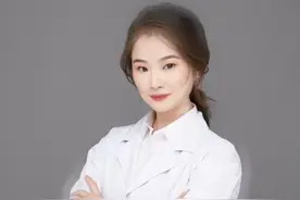 为什么很多公立医院的口腔医生 宁可丢掉编制身份 也要到外面开诊所图片