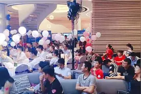 择偶你会选择89年还是99年的女生？图片