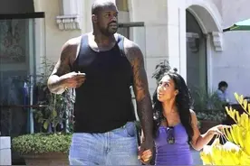 美女和巨兽！2米16奥尼尔找1米69女演员，奥胖400斤女友压力山大图片