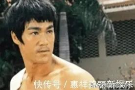 李小龙倾尽一生，踢碎了“东亚病夫”牌匾，蔡徐坤却又将它捡回来图片