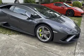 深圳一个户外偏僻的停车场里全是超跑和劳斯莱斯、宾利！视频封面