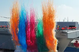 “四川舰”下水，台湾舆论高度关注图片