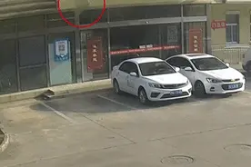 上海一医院玻璃棚被砸？现场一片狼藉！民警通过一个细节破案！真相意外……图片