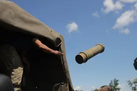 俄媒：“五花八门”武器库成乌军致命弱点图片