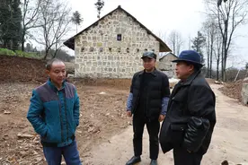 清镇市：联户长为民解忧促和谐图片