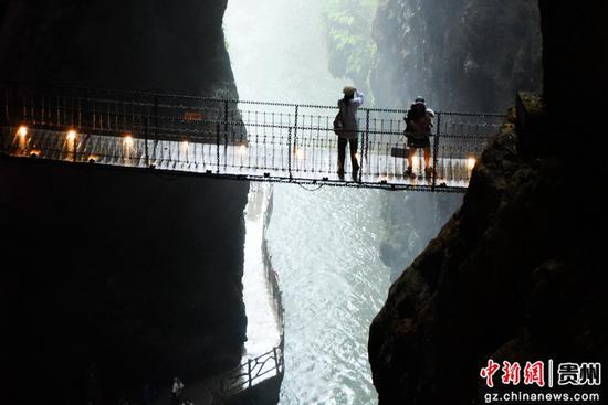 探访贵州六盘水奢渡河峡谷