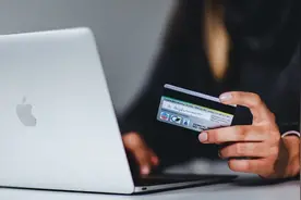 世界上最讨厌仅退款的，其实是丰巢图片