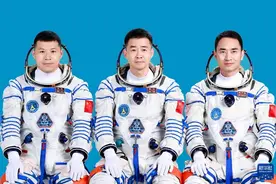 神二十乘组“出征”在即 让太空中的那抹“中国红”红得更耀眼图片