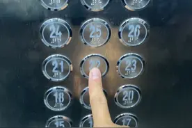 郑州一小区电梯使用和物业费“捆绑”，你怎么看？ | 大河看法图片