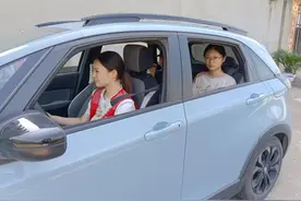 江西丰城：爱心护考  同心筑梦图片