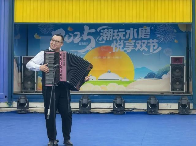 国庆首日直击：全城都是音乐节现场，这也太过瘾了！