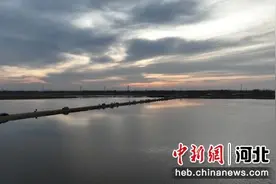 张家口张北：捕捉“水上公路”限定浪漫图片